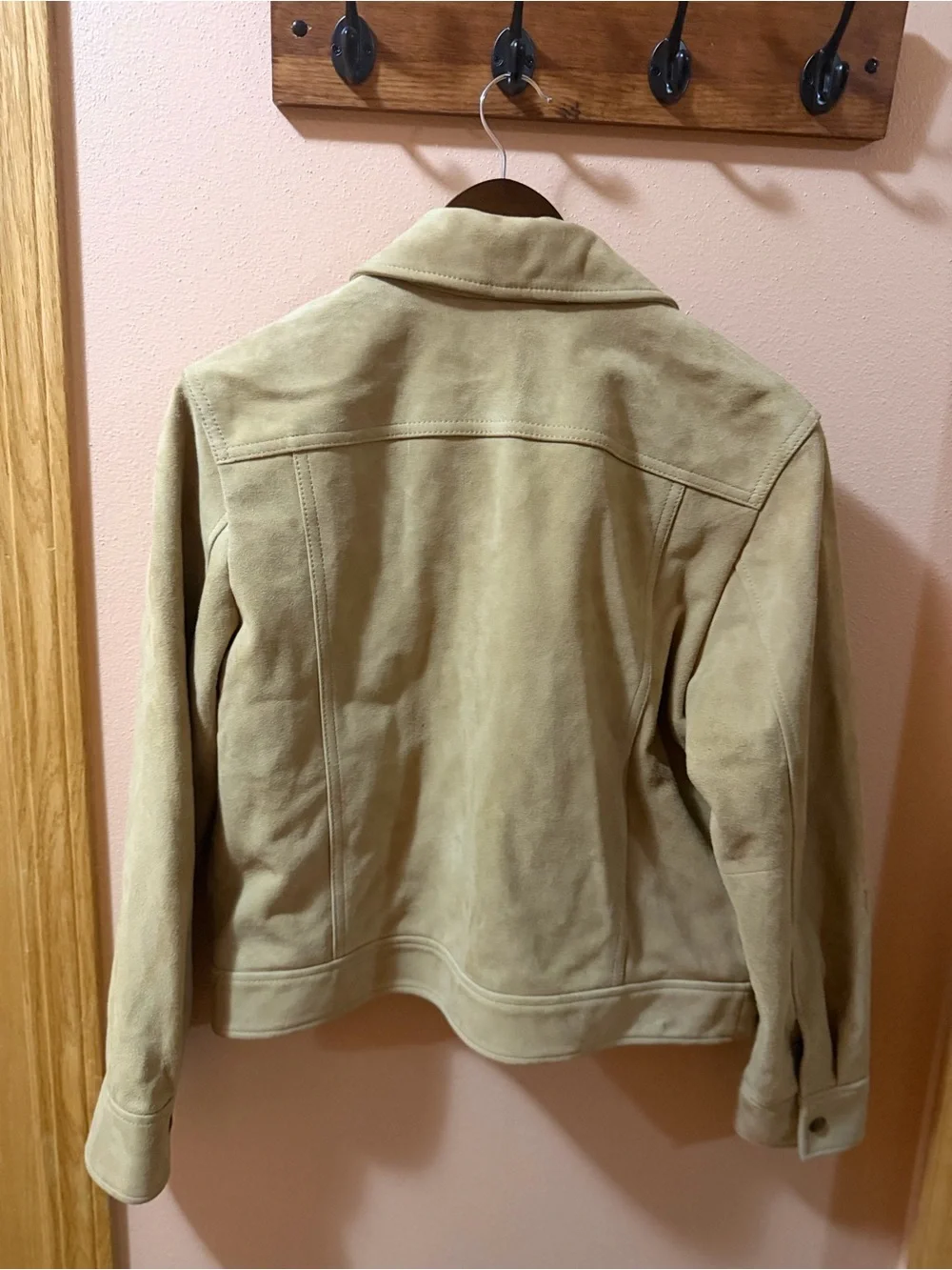 $500 NEW Banana Republic Tan Suede Trucker Jacket